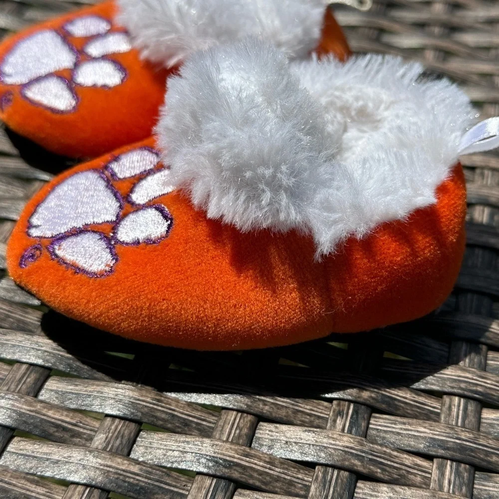 Clemson Tigers Fuzzy Slippers - Perfect for your Tiniest Fan! (Size 0-3 months)
